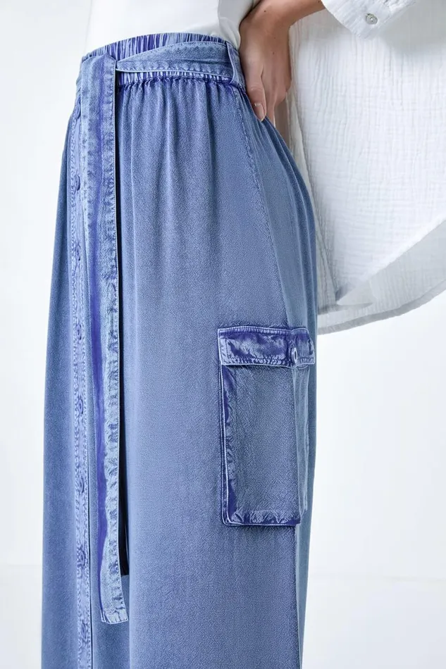 Women Denim Elastic Waist Button Front Pocket A Line Skirt Roman Skirts