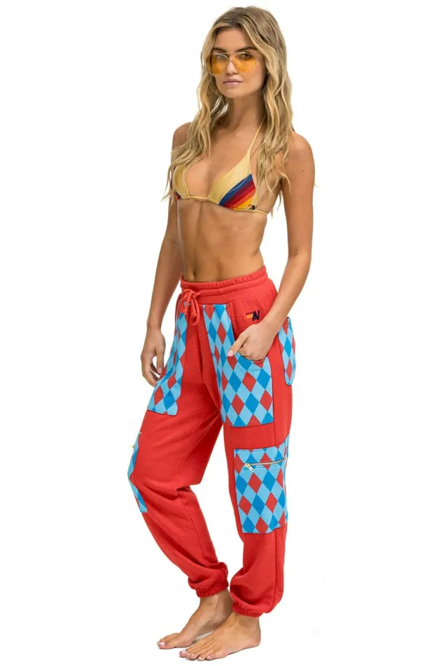Women DIAMOND SMILEY 2 EMBROIDERY CARGO COLOR BLOCK SWEATPANTS 8211 RED SKY Aviator Nation Sweatpants Women DIAMOND SMILEY 2 EMBROIDERY CARGO COLOR BLOCK SWEATPANTS 8211 RED SKY Aviator Nation Sweatpants