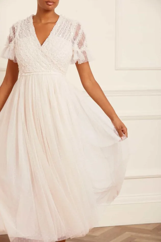 Women Embellished Dresses Needle and Thread Spiral Sequin Bodice VNeck Ankle Gown Champagne