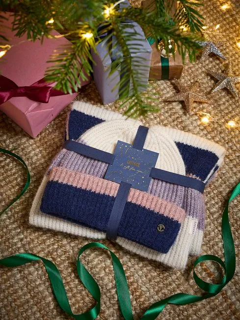 Women Fatface Hats Multi Colourblock Hat And Scarf Gift Set