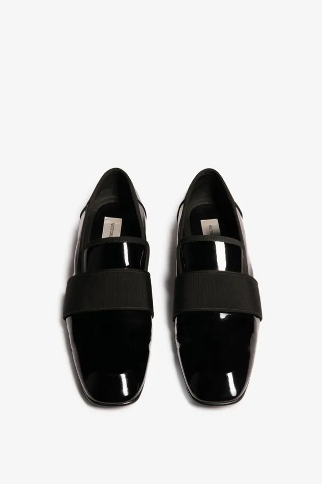 Women Flats Victoria Beckham Debbie Loafer In Black