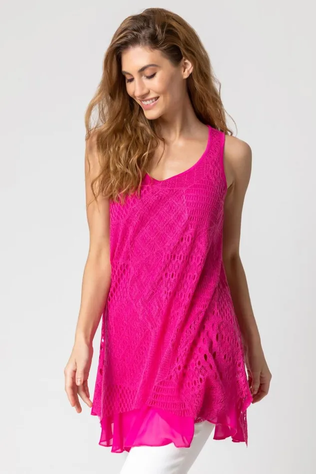 Women Fuchsia Stretch Lace Hanky Hem Vest Top Roman Tops