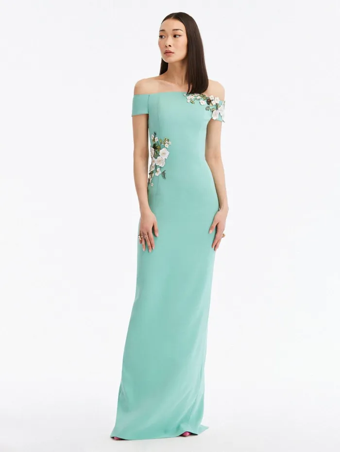 Women Gowns and Caftans Oscar De La Renta Off Shoulder Geranium Threadwork Gown Sagewhite