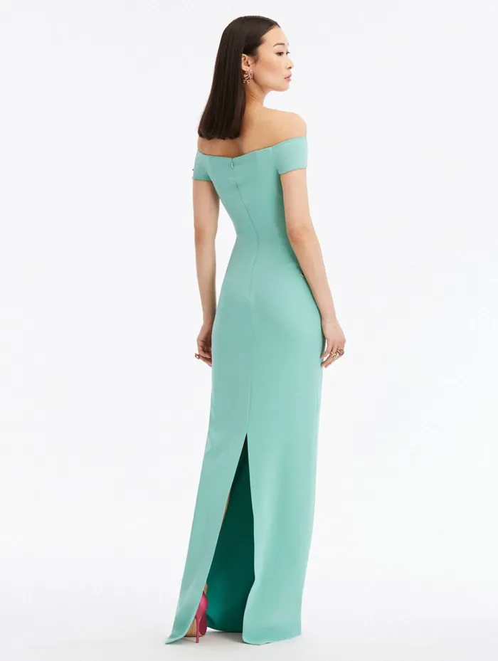 Women Gowns and Caftans Oscar De La Renta Off Shoulder Geranium Threadwork Gown Sagewhite Women Gowns and Caftans Oscar De La Renta Off Shoulder Geranium Threadwork Gown Sagewhite