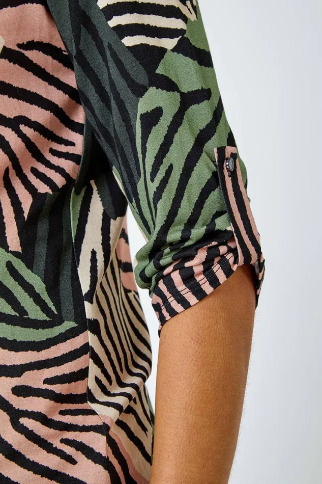 Women Green Animal Colour Block Stretch Top Roman Tops