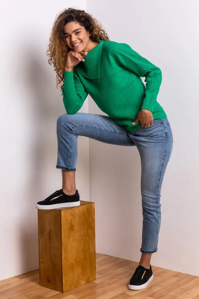 Women Green Textured Knit Split Neck Jumper Roman Knitwear