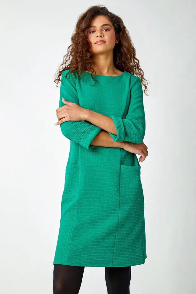 Women Green Textured Pocket Cotton Blend Shift Dress Roman Dresses