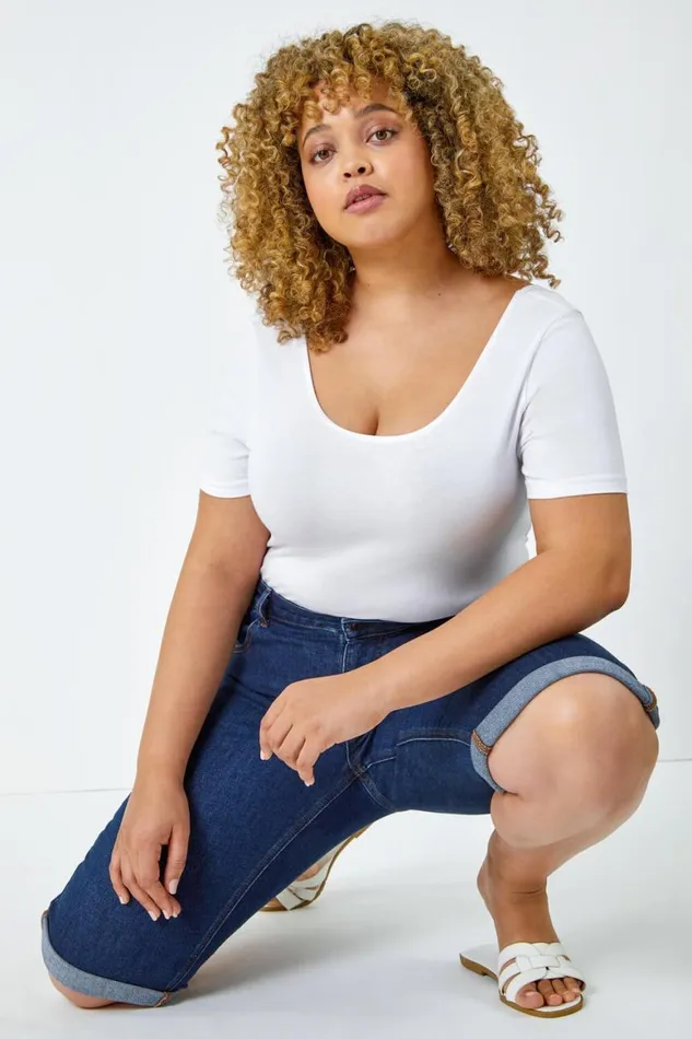 Women Indigo Curve Stretch Knee Length Denim Shorts Roman Trousers