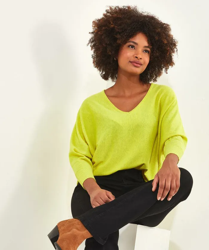 Women Joe Browns Camille Relaxed VNeck Jumper Magentalime Women Joe Browns Camille Relaxed VNeck Jumper Magentalime