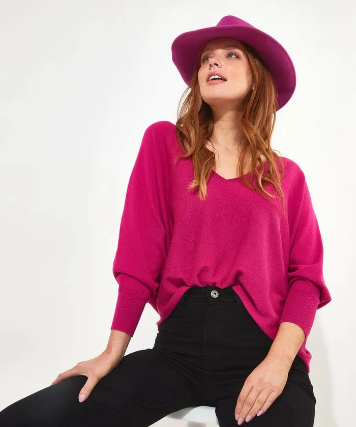 Women Joe Browns Camille Relaxed VNeck Jumper Magentalime Women Joe Browns Camille Relaxed VNeck Jumper Magentalime