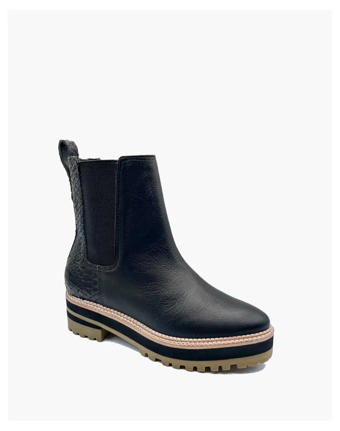 Women KAANAS Pontevedra Chelsea Bootie Black Madewell Boots Women KAANAS Pontevedra Chelsea Bootie Black Madewell Boots