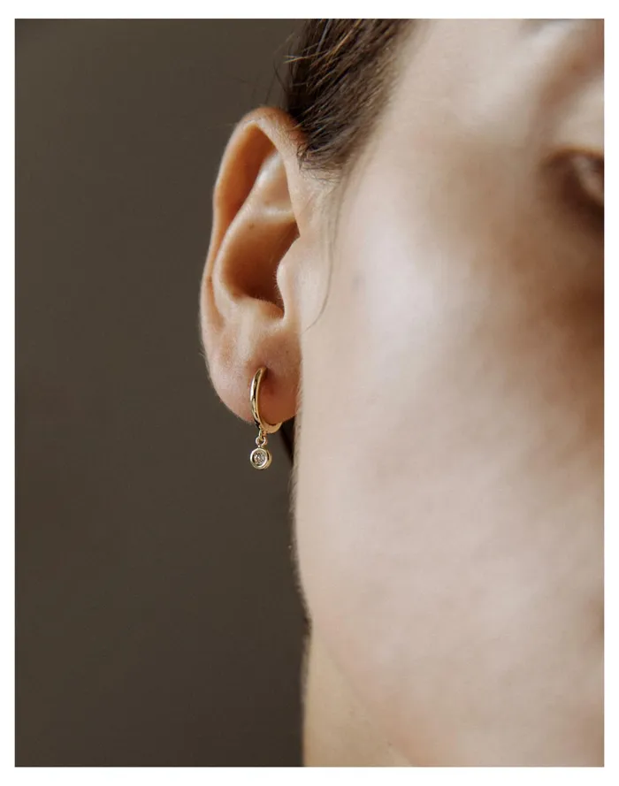 Women Kinn 14k Gold Kara Round Diamond Huggie Hoop Earrings Gold Madewell 14K GoldPlated Women Kinn 14k Gold Kara Round Diamond Huggie Hoop Earrings Gold Madewell 14K GoldPlated