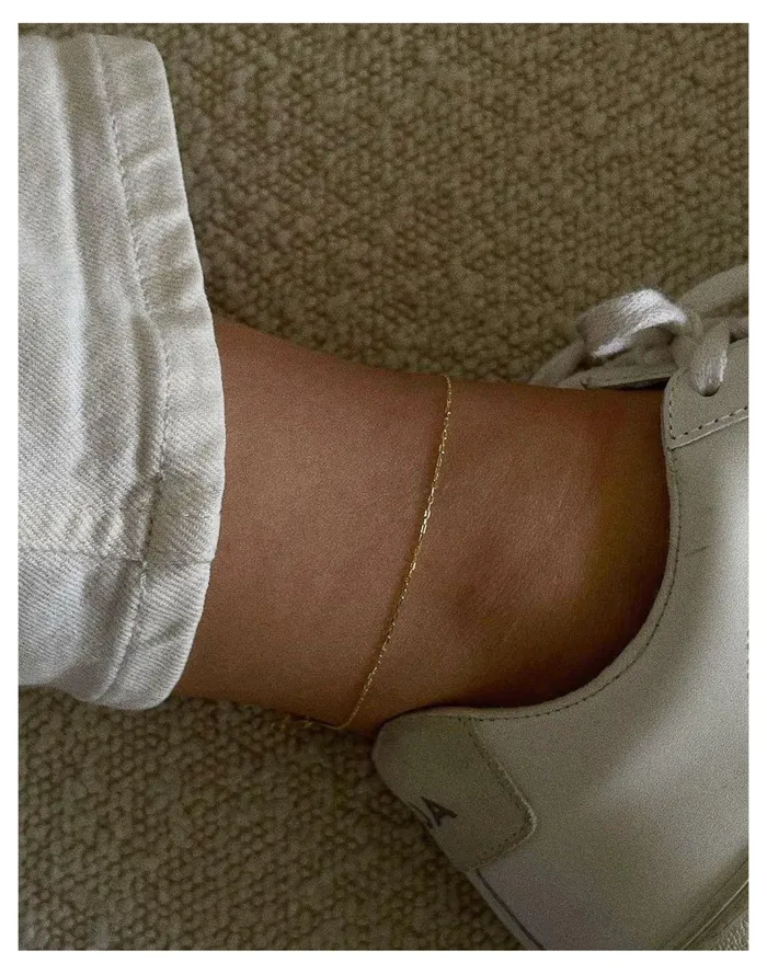 Women Kinn 14k Gold Micro Rolo Chain Anklet Gold Madewell 14K GoldPlated Women Kinn 14k Gold Micro Rolo Chain Anklet Gold Madewell 14K GoldPlated