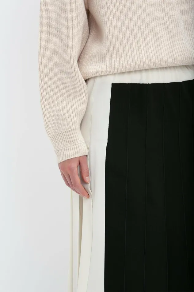 Women Knitwear Victoria Beckham Oversized Polo Neck Jumper In Cream
