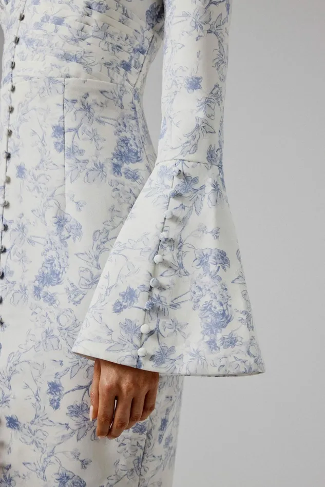 Women LongSleeve Dresses Lavish Alice SALMA Fluted Sleeve Longline Fishtail Midi Dress In Blue Porcelain Print