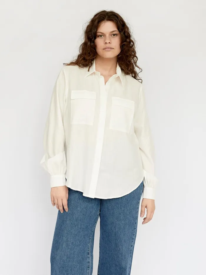 Women Matin 8211 White Classic Double Pocket Shirt The UNDONE Tops