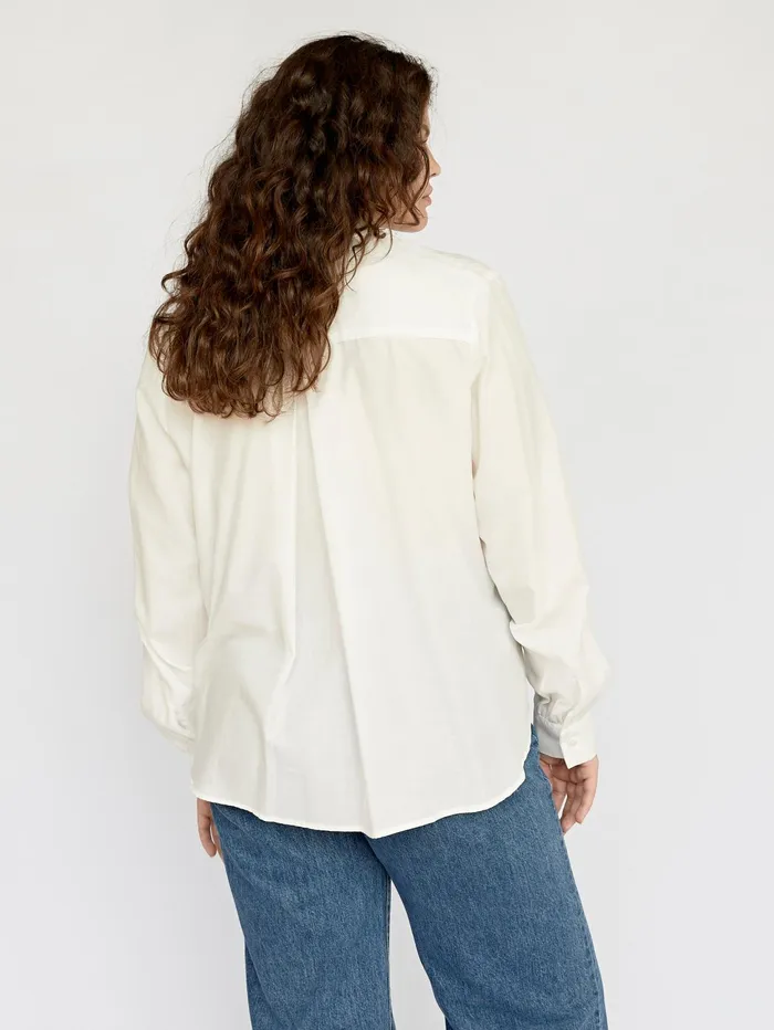 Women Matin 8211 White Classic Double Pocket Shirt The UNDONE Tops