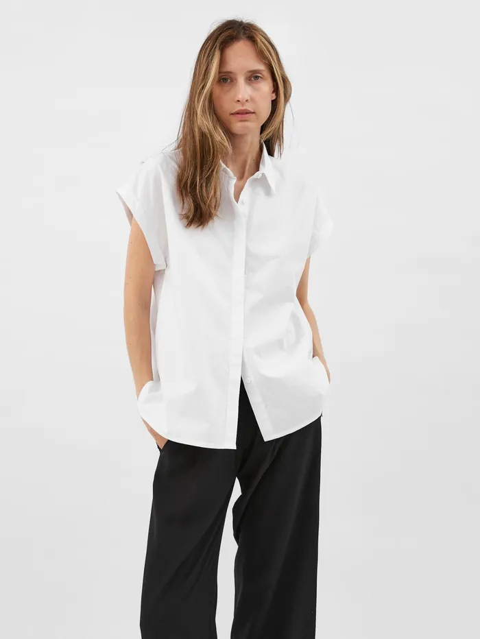Women Matteau 8211 Relaxed Sleeveless Shirt In White The UNDONE Tops