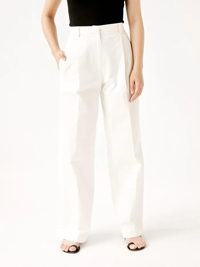 Women Matteau 8211 Summer Chino In White Chalk The UNDONE Pants