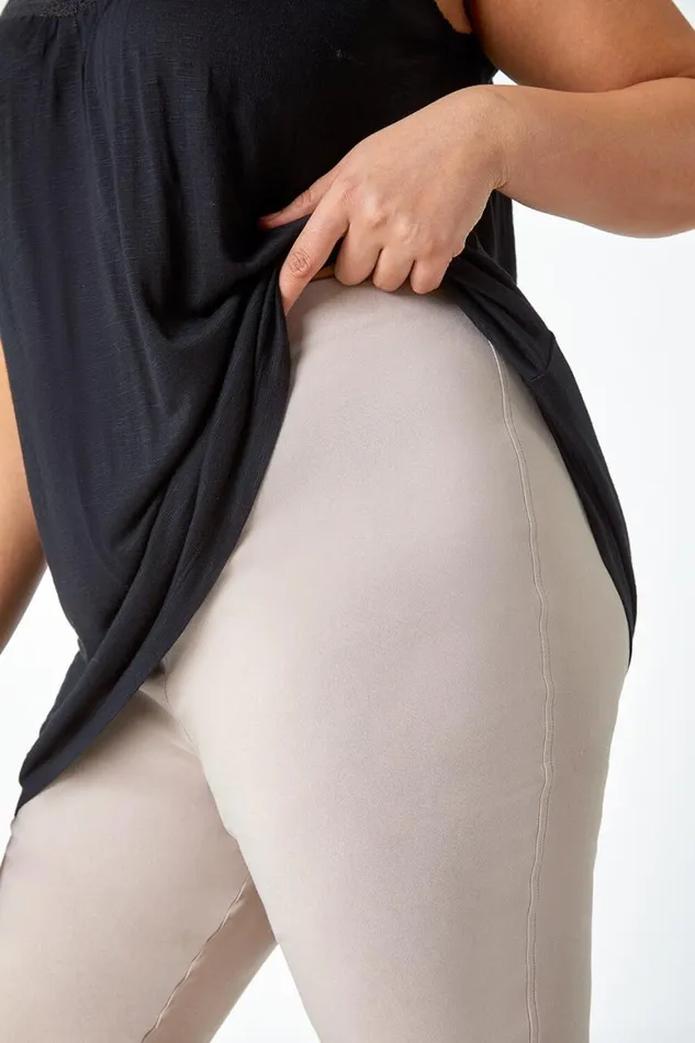 Women Natural Curve Knee Length Elastic Waist Shorts Roman Trousers
