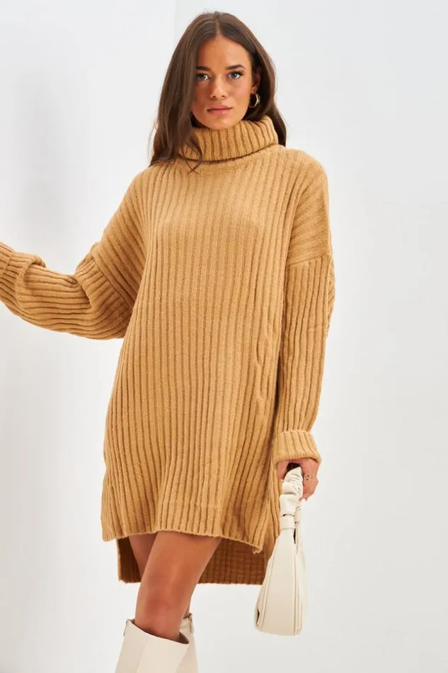 Women Robe Pull Courte En Maille Camel Col Roul Camel Brentiny Paris Short Dresses