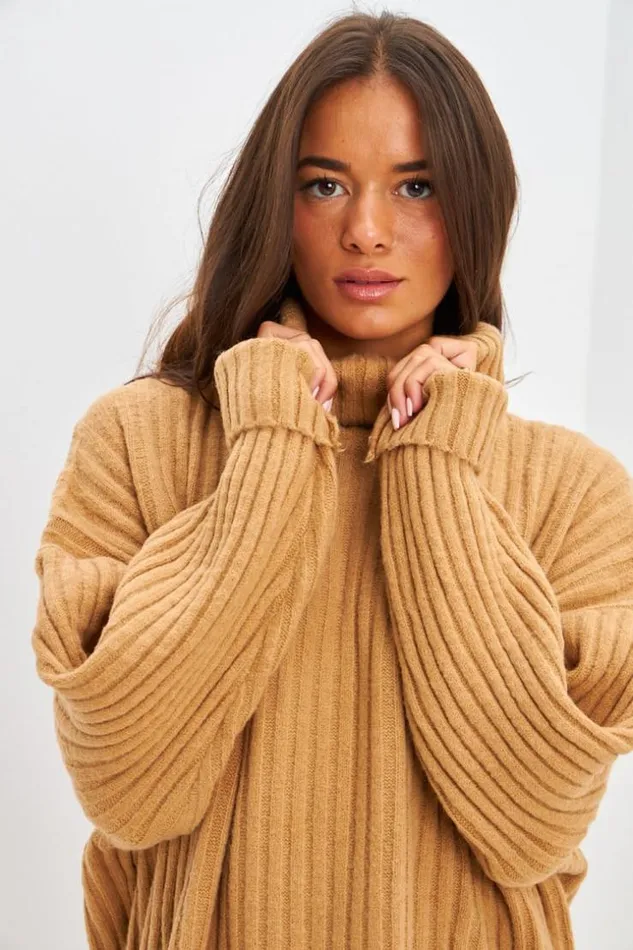 Women Robe Pull Courte En Maille Camel Col Roul Camel Brentiny Paris Short Dresses