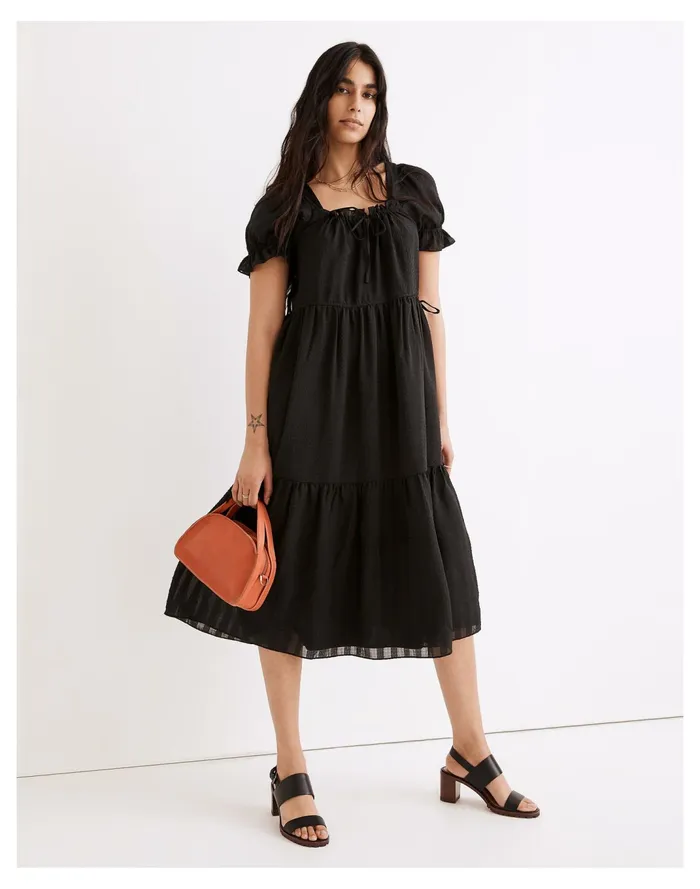 Women Square Neck Tiered Midi Dress In Textured Seersucker True Black Madewell Dresses