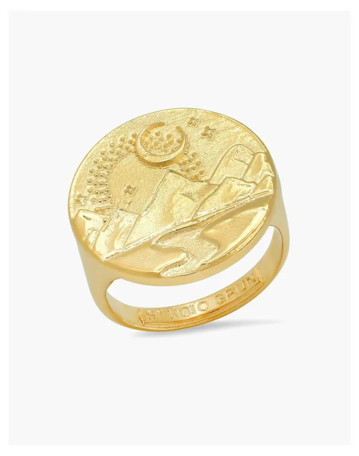 Women STUDIO GRUN Mountain Signet Ring Gold Madewell Rings