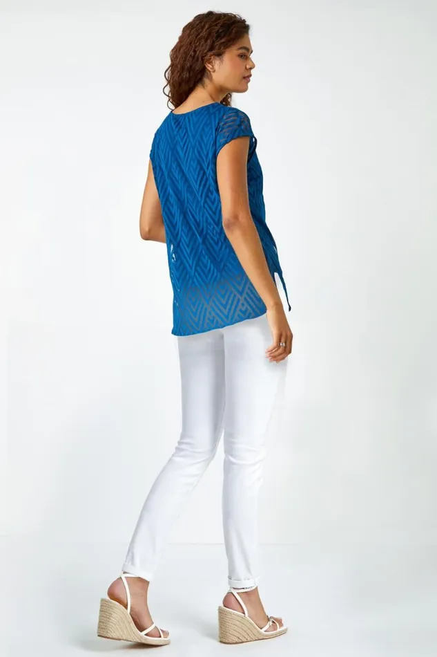 Women Teal Textured Chevron Print Top Roman Tops