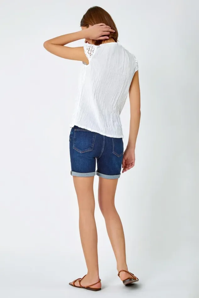 Women White Lace Yoke And Sleeve Crinkle Blouse Roman Tops