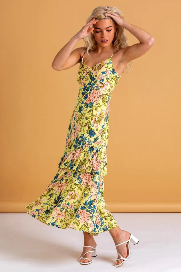 Women Yellow Fluted Hem Floral Print Dress Roman Dresses