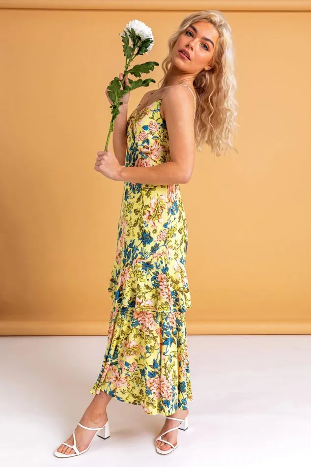 Women Yellow Fluted Hem Floral Print Dress Roman Dresses