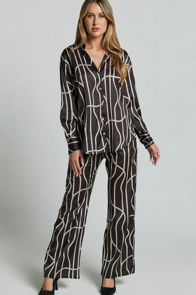 Yolanda Top 8211 Long Sleeve Button Through Relaxed Shirt In BlackGold Chain Print Women Showpo Tops